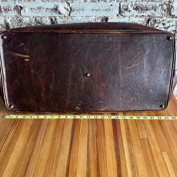 Moore & Giles Benedict Weekend Bag - Picture 6 of 8